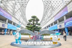 记者王全超摄人气爆棚的智博会会场彰显出中国